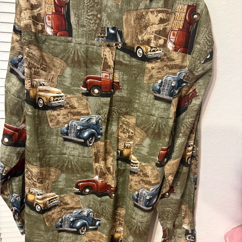 North River Outfitters - Men’s Vintage Car Print Shirt. NWT. - Picture 6 of 7